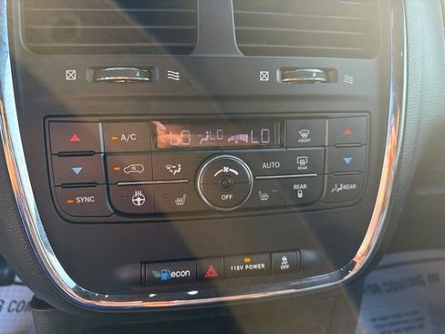 Used 2019 Dodge Grand Caravan GT FWD image 22