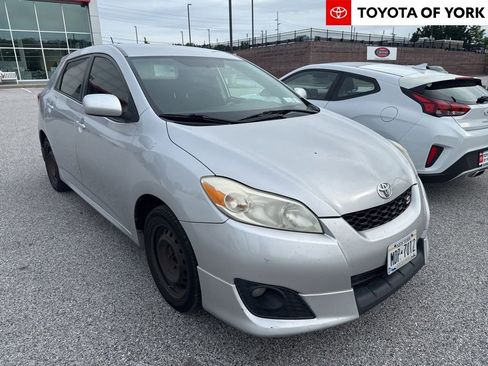 Used 2009 Toyota Matrix S FWD image 1