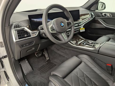 New 2026 BMW X5 sDrive40i image 4