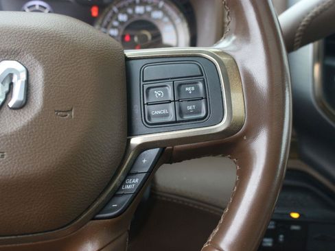 Used 2022 RAM 2500 Limited AWD/4WD image 18