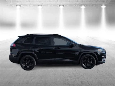 Used 2019 Jeep Cherokee Latitude Plus image 9