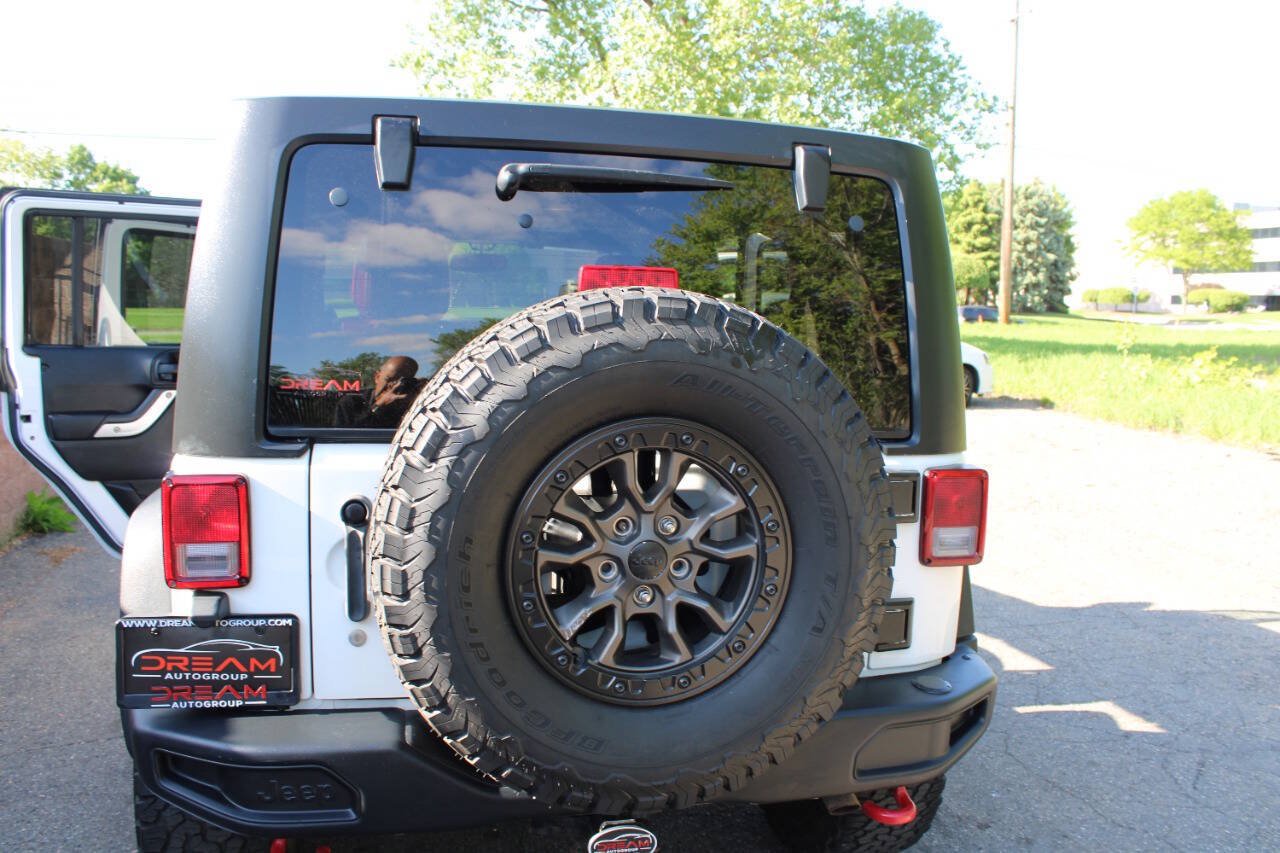 Used 2013 Jeep Wrangler Unlimited Rubicon AWD/4WD image 20