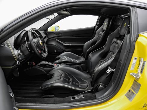 Used 2019 Ferrari 488 GTB RWD image 44