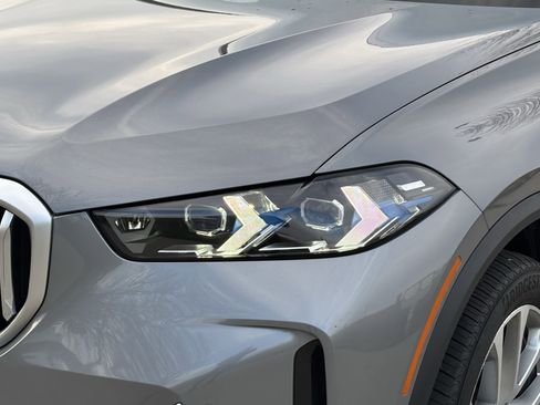 Certified 2025 BMW X5 xDrive40i w/ Climate Comfort Package image 6