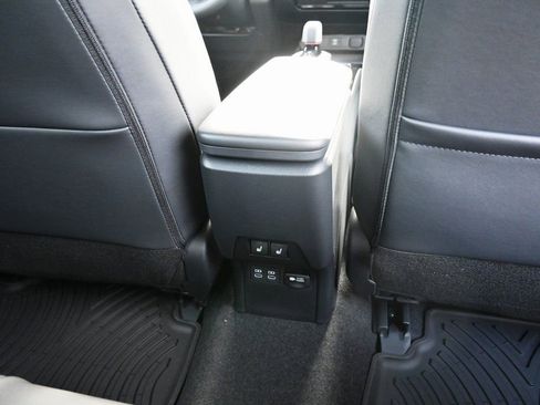 New 2026 Toyota Prius Plug-In Hybrid image 18