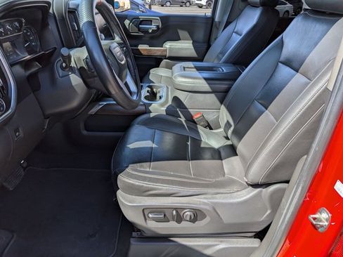 Used 2021 GMC Sierra 1500 SLT w/ SLT Convenience Package AWD/4WD image 14