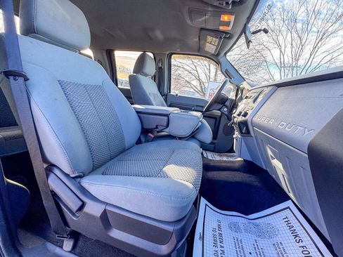 Used 2011 Ford F250 XLT w/ XLT Interior Pkg image 25