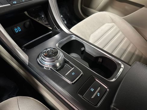 Certified 2019 Ford Fusion SE image 21