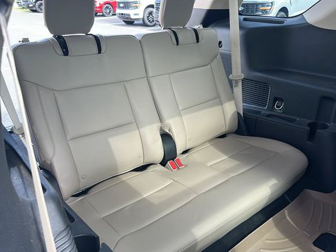 Used 2023 Ford Explorer Limited w/ Hybrid Equipment Group 310A AWD/4WD image 13