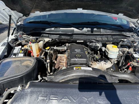 Used 2017 RAM 3500 Laramie image 18