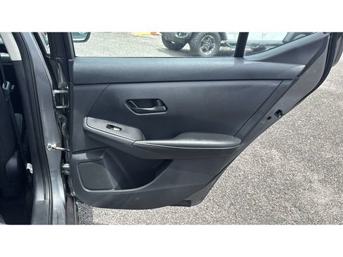 Used 2024 Nissan Sentra SV FWD image 16
