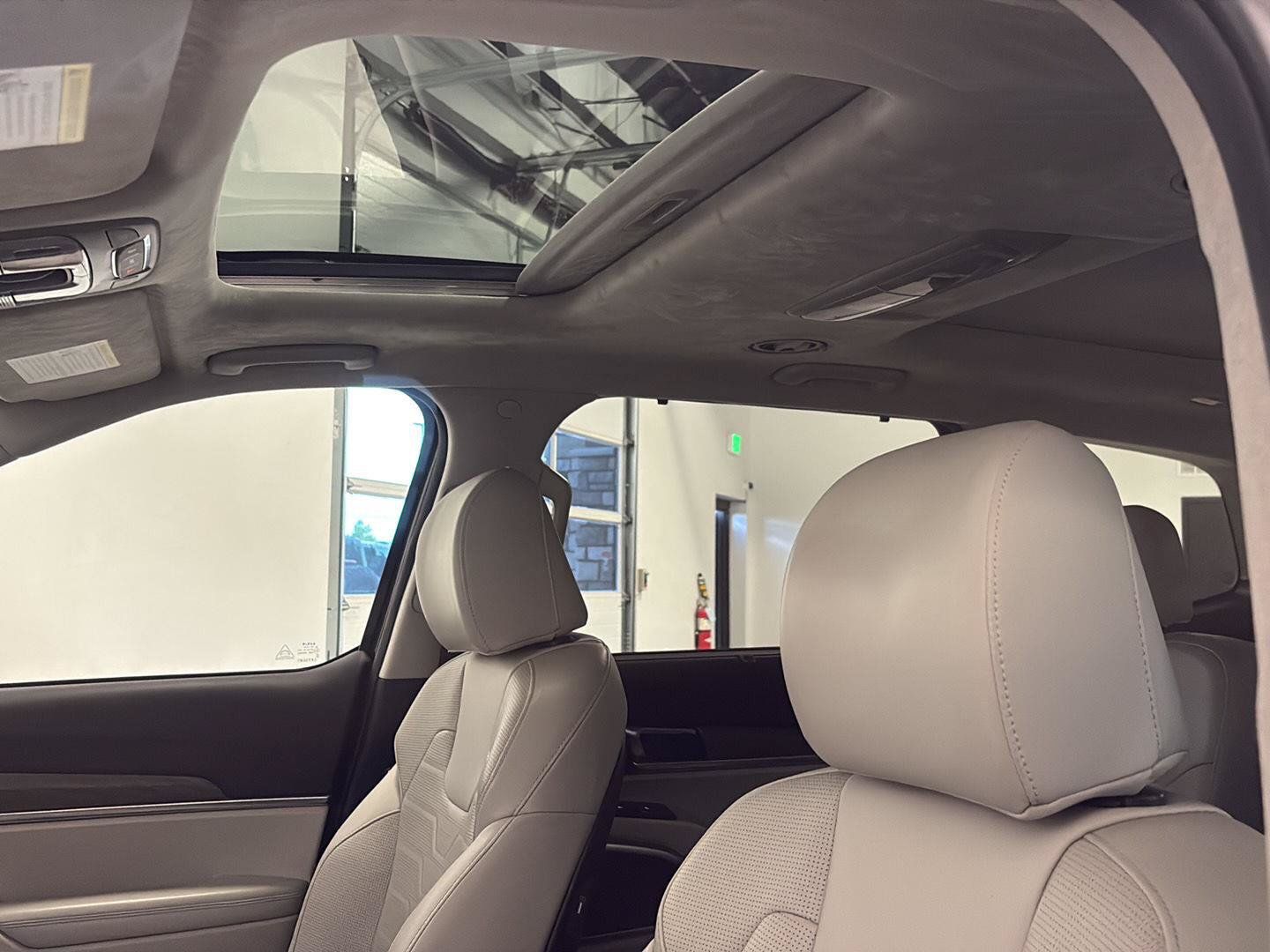 Used 2022 Kia Telluride SX w/ SX Prestige Package AWD/4WD image 15