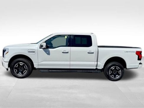 Used 2022 Ford F150 Lightning Platinum AWD/4WD image 5