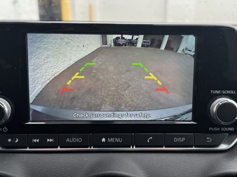 Used 2022 Nissan Sentra S image 10