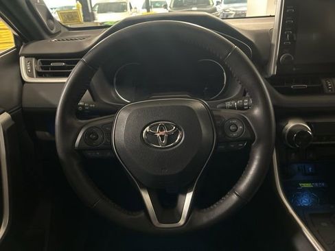 Used 2022 Toyota RAV4 XSE AWD/4WD image 14