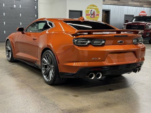 Used 2022 Chevrolet Camaro ZL1 RWD image 11