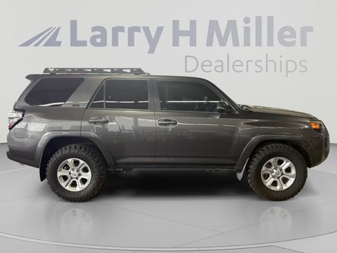 Used 2016 Toyota 4Runner SR5 Premium AWD/4WD image 6