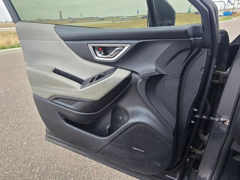 Used 2024 Subaru Forester Premium image 17