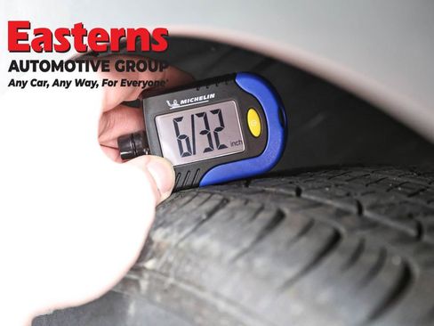 Used 2025 Hyundai Venue Limited image 28