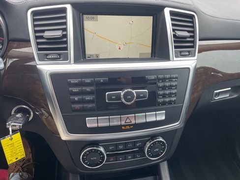 Used 2016 Mercedes-Benz GL 450 4MATIC image 16