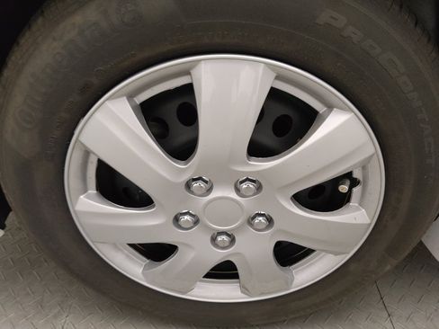 Used 2024 Nissan Versa S w/ Trunk Package FWD image 31