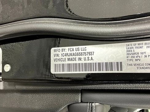 New 2025 Jeep Grand Cherokee L Altitude image 9