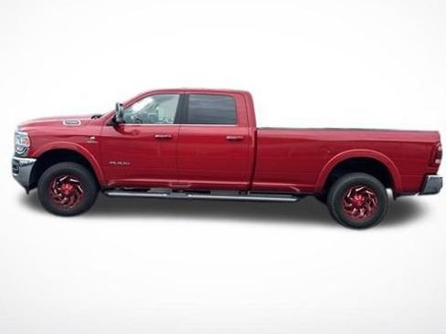 Used 2022 RAM 2500 Laramie AWD/4WD image 1
