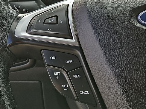 Used 2023 Ford Edge SEL AWD/4WD image 22