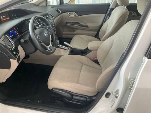 Used 2013 Honda Civic LX image 2