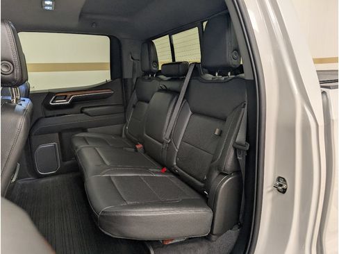 Used 2022 GMC Sierra 1500 Denali w/ Denali Reserve Package AWD/4WD image 17