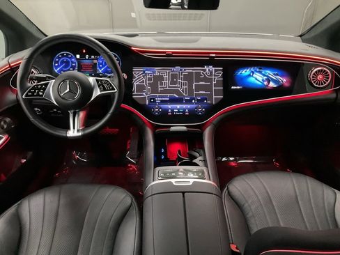 Used 2024 Mercedes-Benz EQE 500 4MATIC Sedan image 29