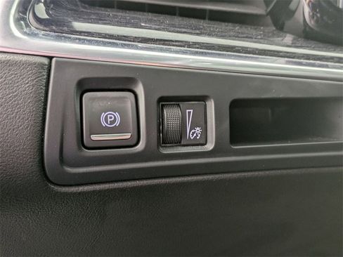 Used 2023 Cadillac XT5 Premium Luxury w/ LPO, Floor Liner Package image 16