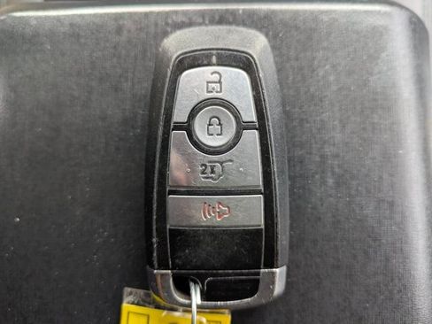 Used 2022 Ford Bronco Black Diamond AWD/4WD image 32