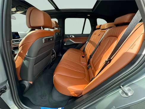 New 2026 BMW X5 xDrive40i w/ M Sport Package image 24