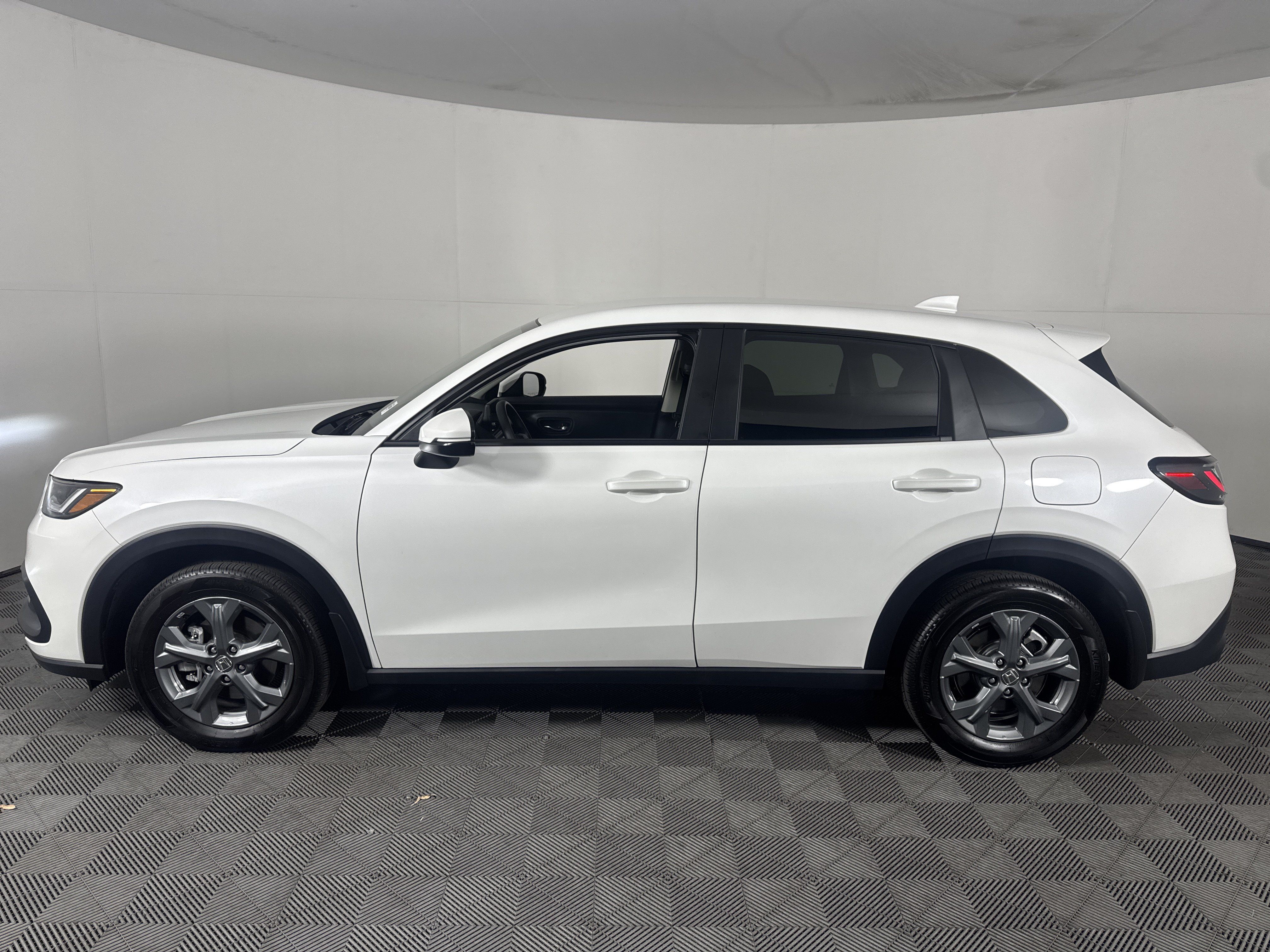 Certified 2026 Honda HR-V LX image 14