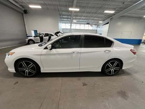 Used 2016 Honda Accord Sport image 6