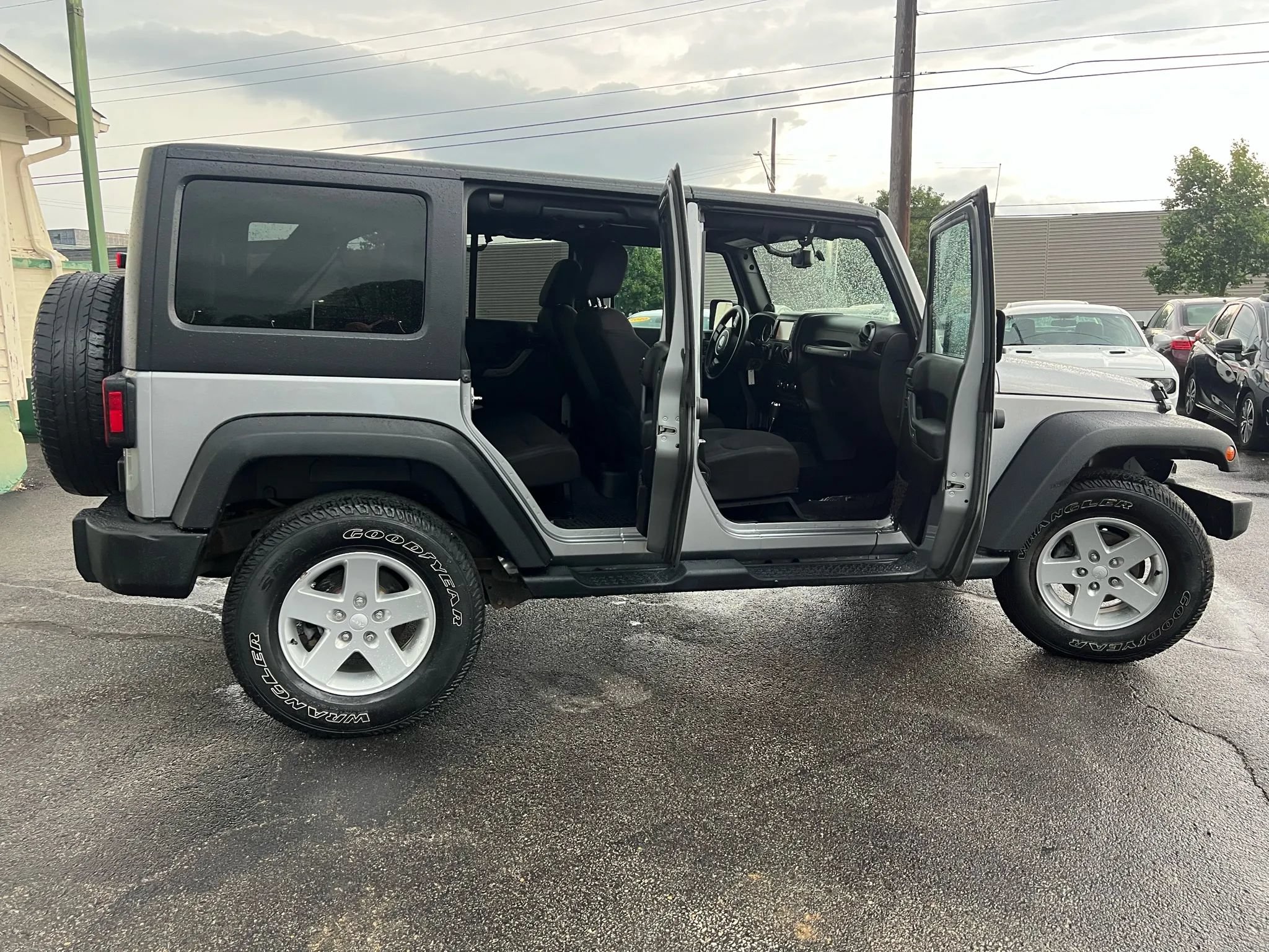 Used 2014 Jeep Wrangler Unlimited Sport w/ Quick Order Package 24S AWD/4WD image 24
