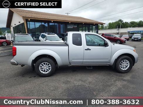 Certified 2016 Nissan Frontier SV AWD/4WD image 9