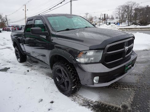 Used 2018 RAM 1500 Express w/ Express Value Package image 5