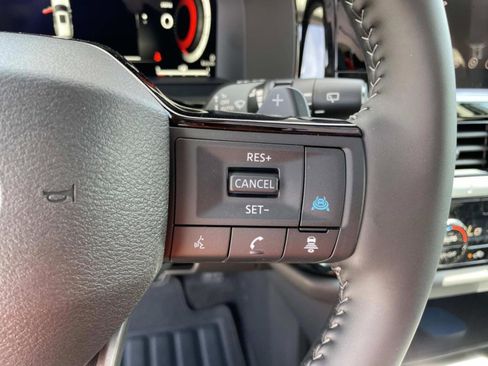 New 2026 Nissan Pathfinder Platinum FWD image 29