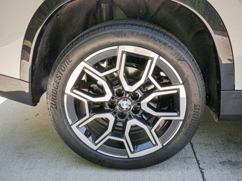 Used 2025 BMW X1 xDrive28i w/ Convenience Package image 13