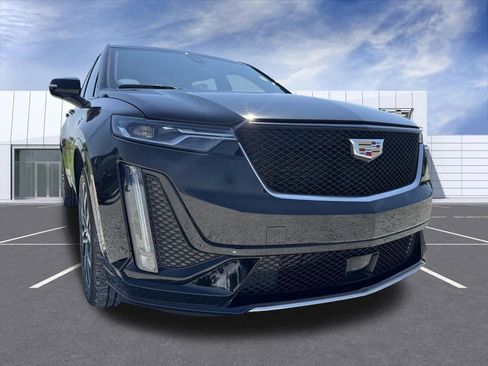 Certified 2023 Cadillac XT6 Sport w/ Technology Package AWD/4WD image 34