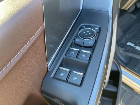 Used 2023 Ford F150 Lariat image 18