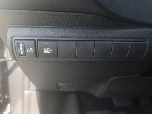 Used 2026 Toyota Corolla SE FWD image 25