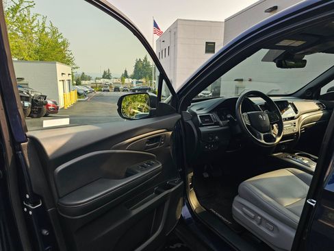 Used 2023 Honda Passport EX-L image 24