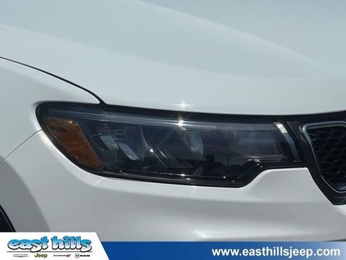 Certified 2024 Jeep Compass Latitude AWD/4WD image 13