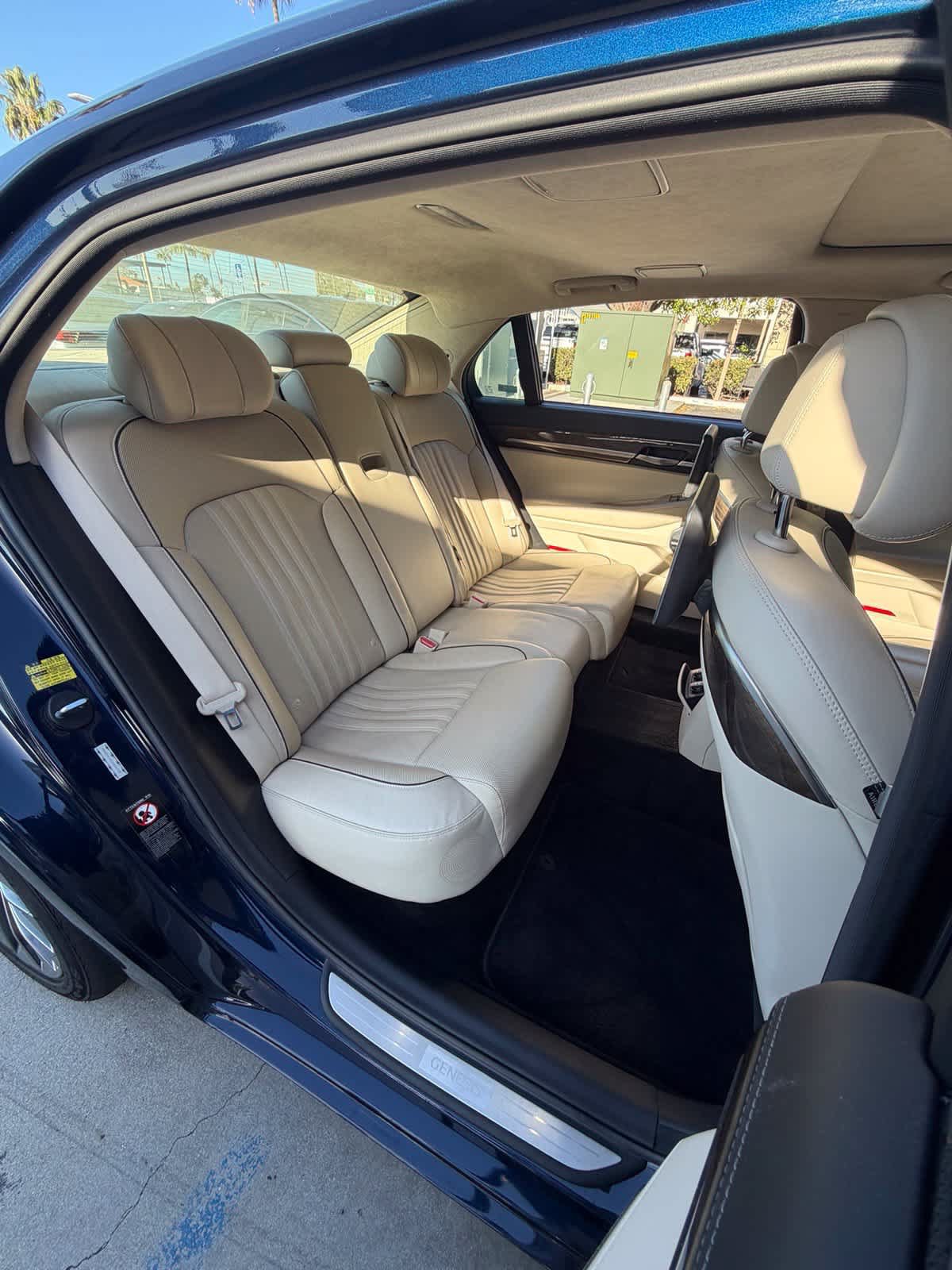 Used 2018 Genesis G90 5.0 Ultimate RWD image 14