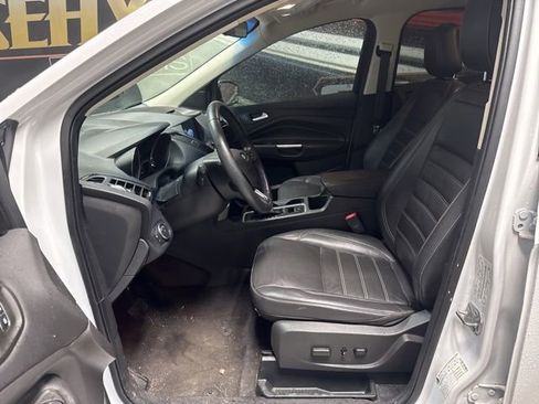 Used 2018 Ford Escape SEL FWD image 4
