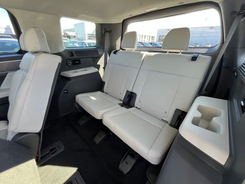 Used 2025 Hyundai Santa Fe SEL image 31