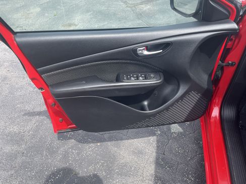 Used 2016 Dodge Dart SXT FWD image 11